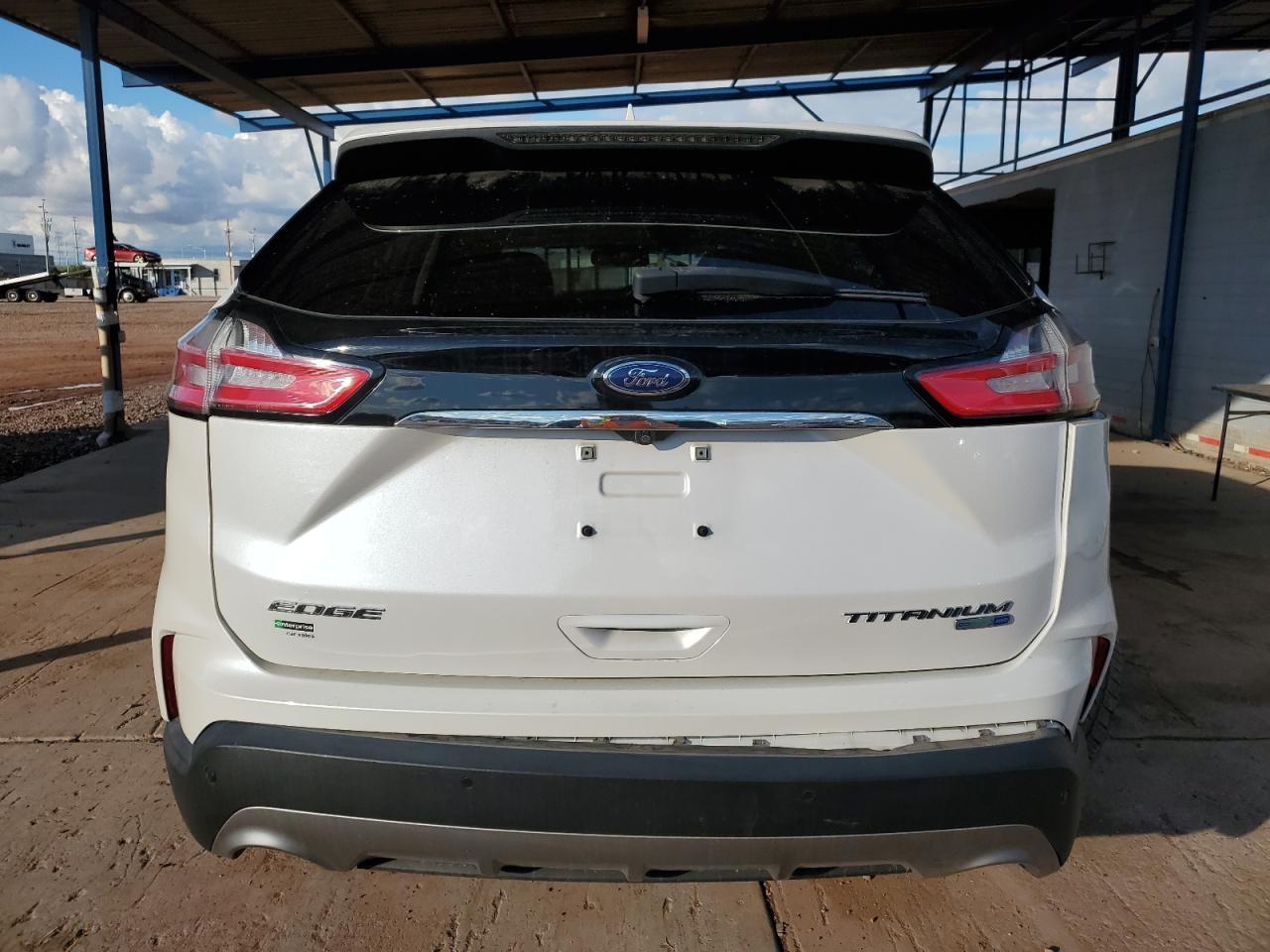 2019 Ford Edge Titanium - Image 6