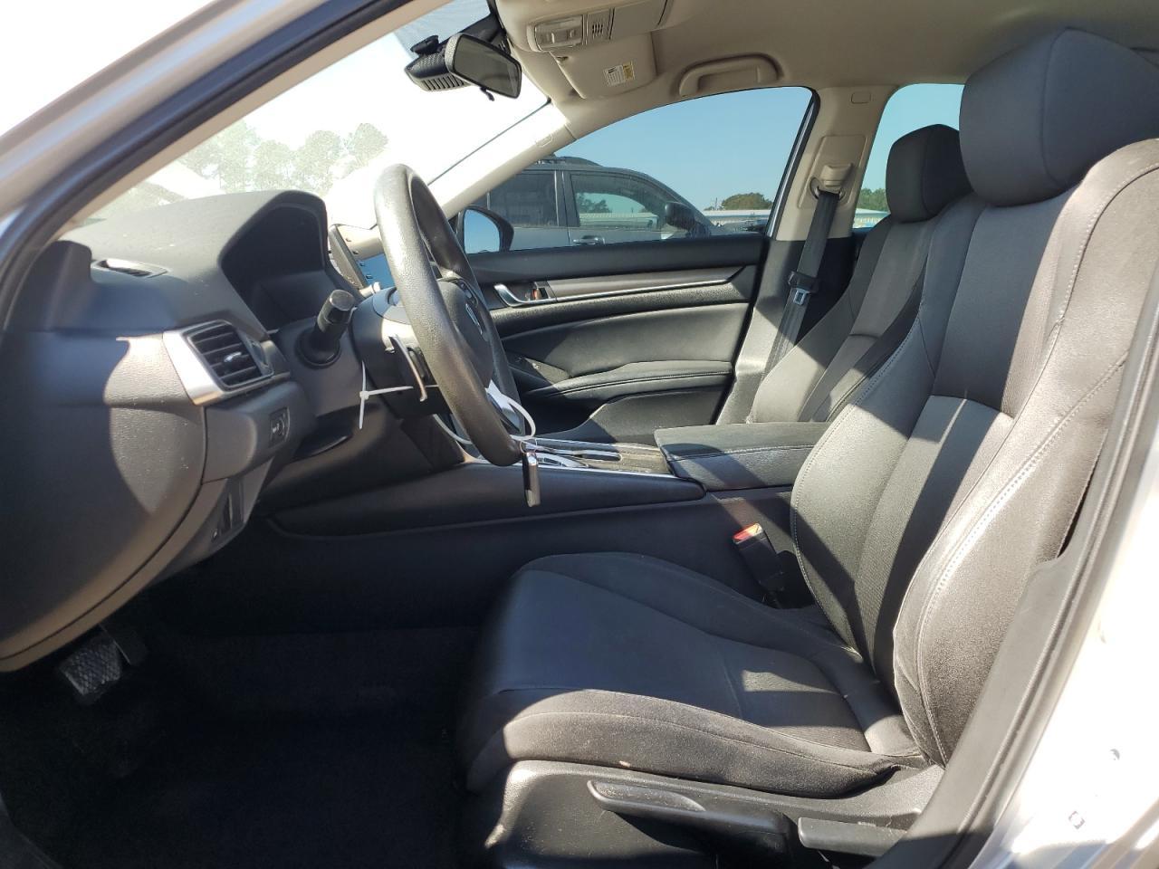 2018 Honda Accord Hybrid - Image 7