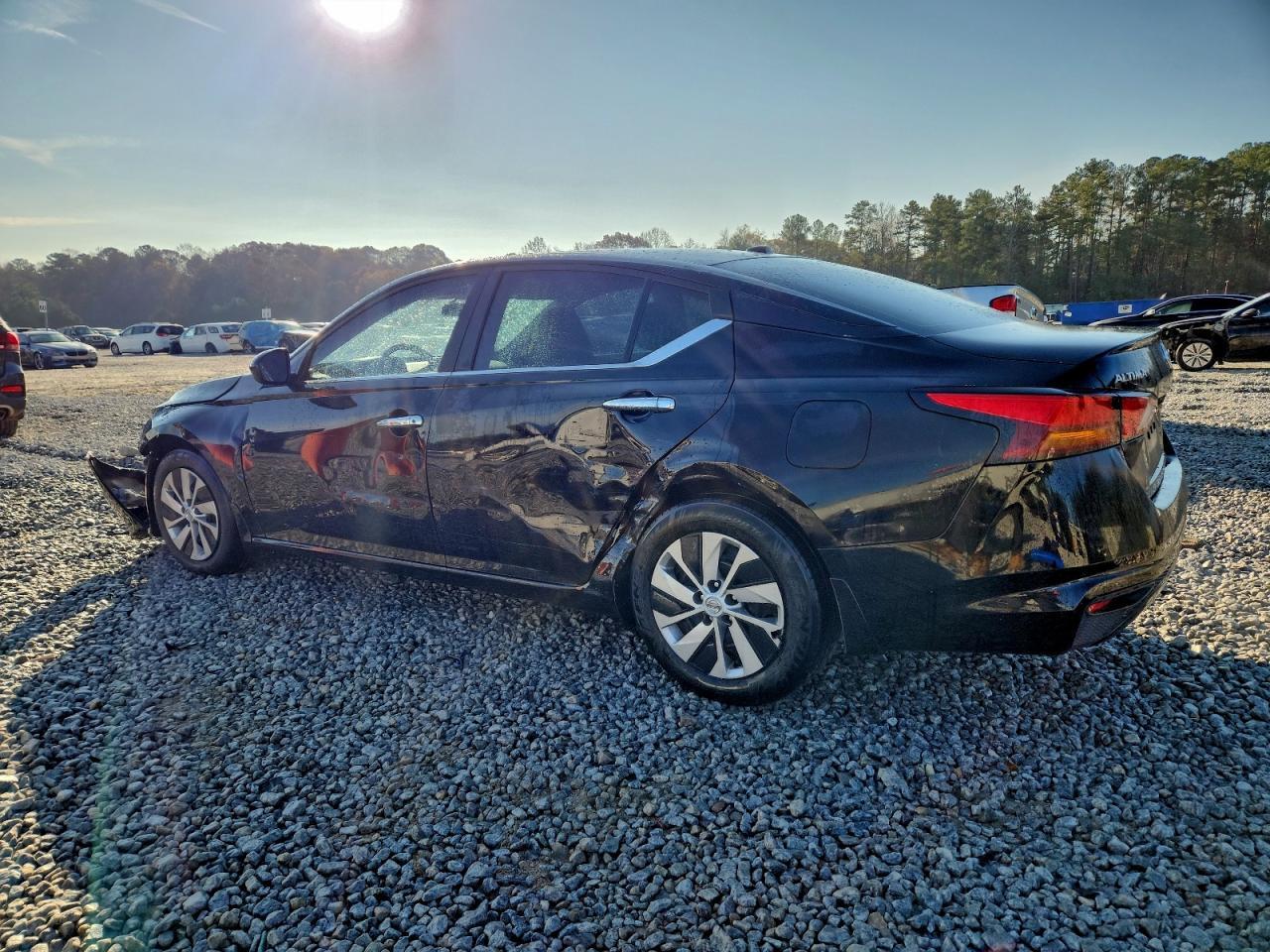 2020 Nissan Altima S - Image 2