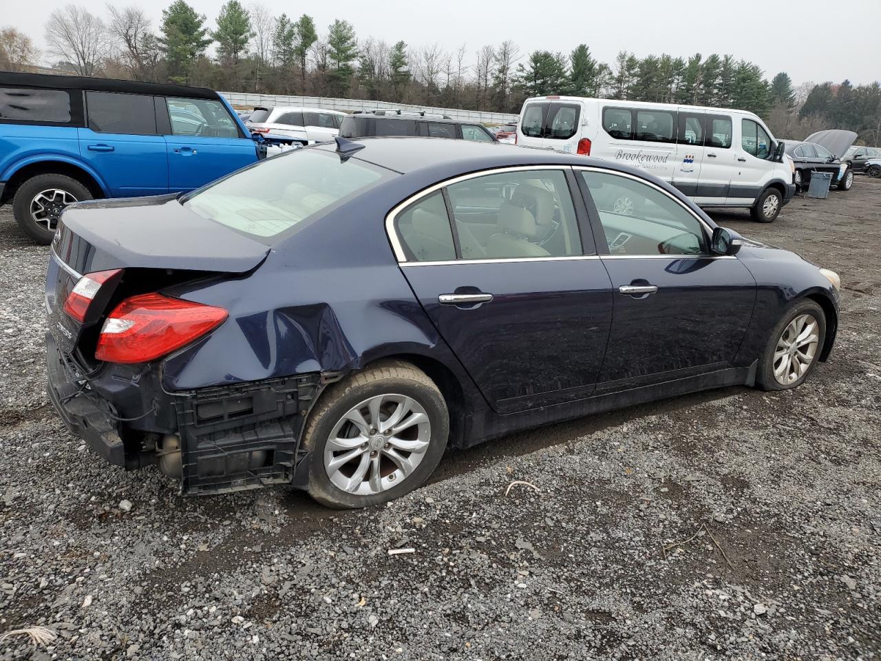 2012 Hyundai Genesis 3.8L - Фото 3