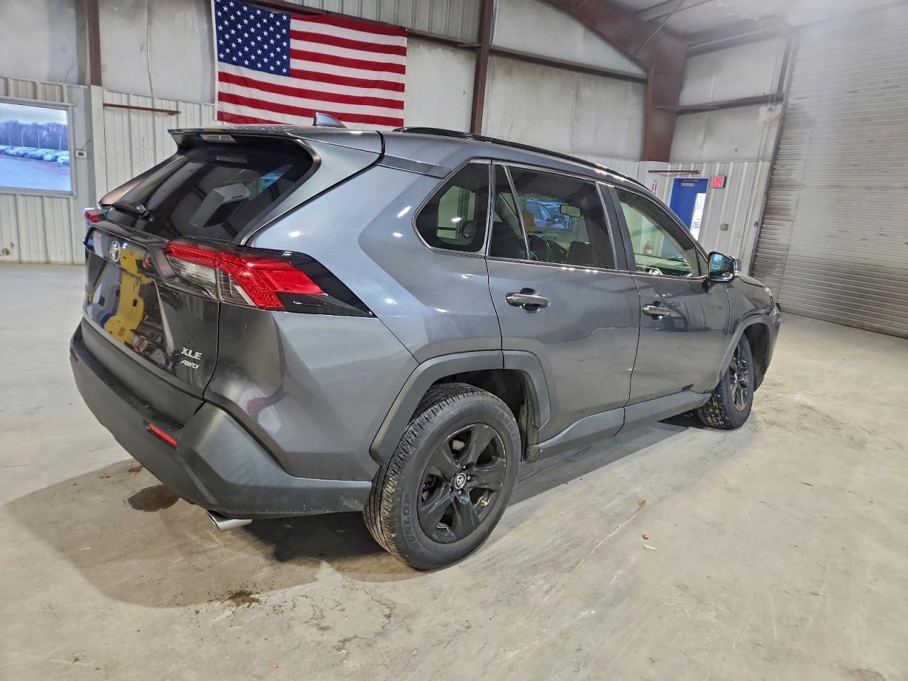 2019 Toyota Rav4 Xle - Image 3