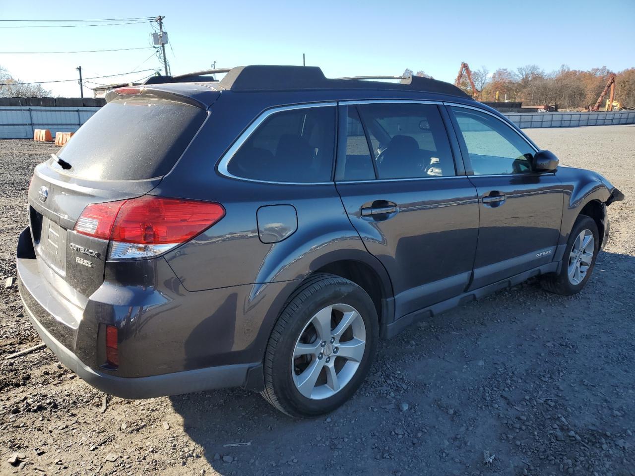 2013 Subaru Outback 2.5I Premium - Фото 3