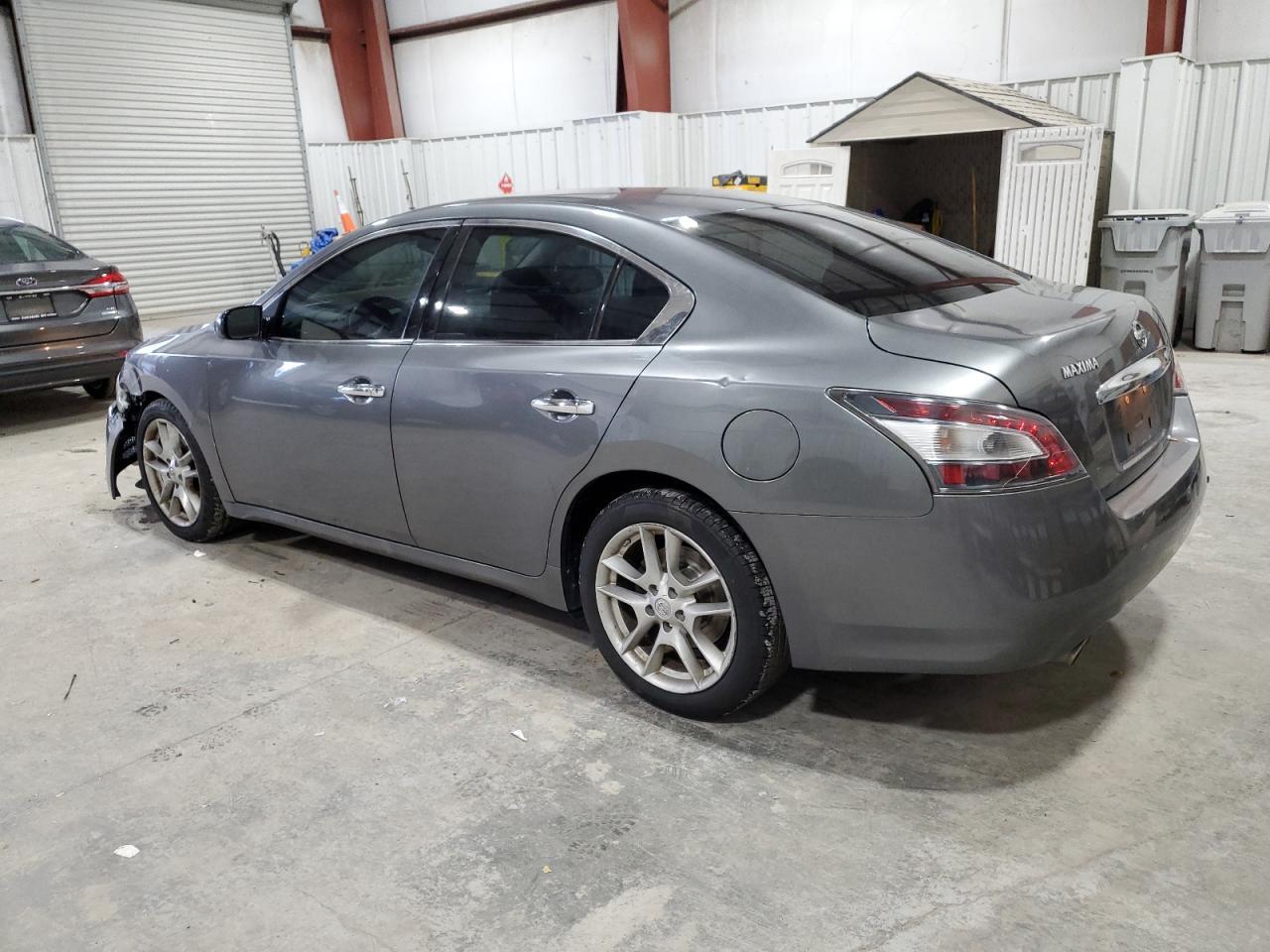 2014 Nissan Maxima S - Image 2