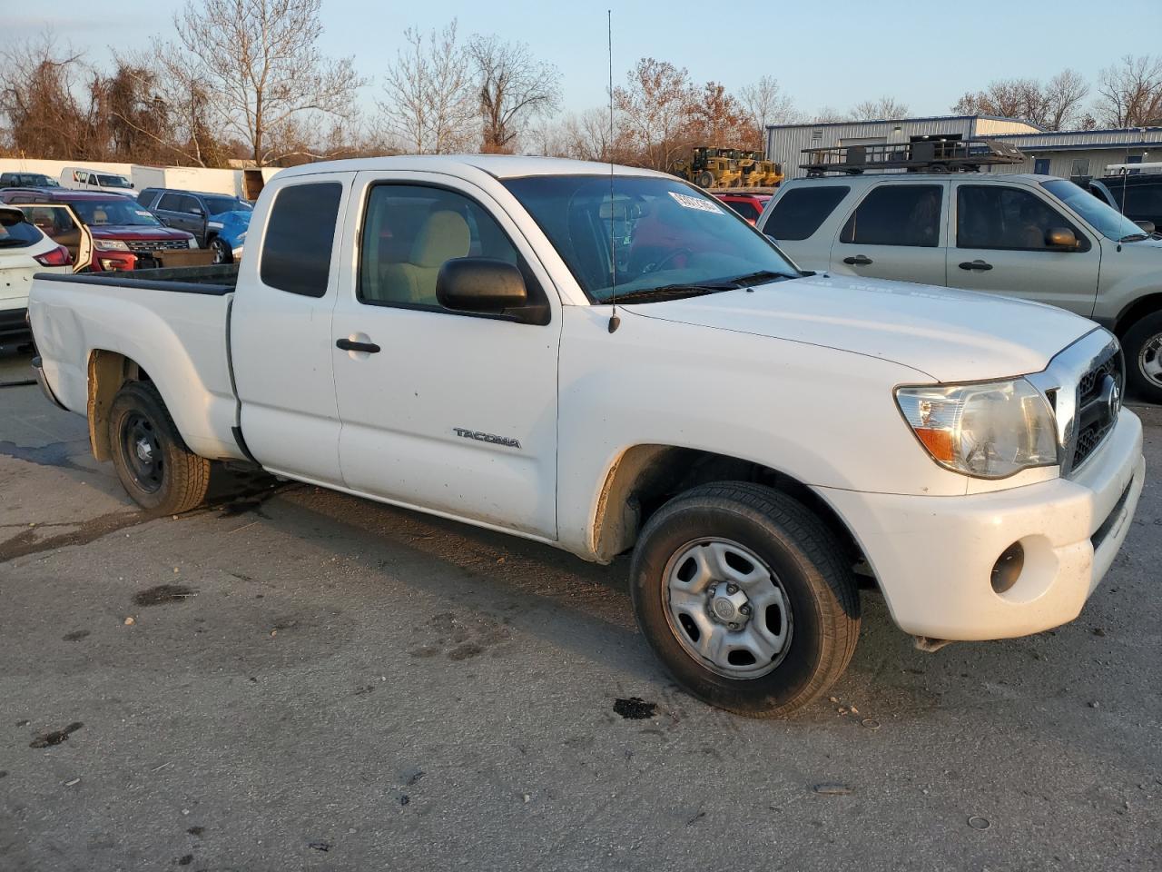 2011 Toyota Tacoma Access Cab - Image 4