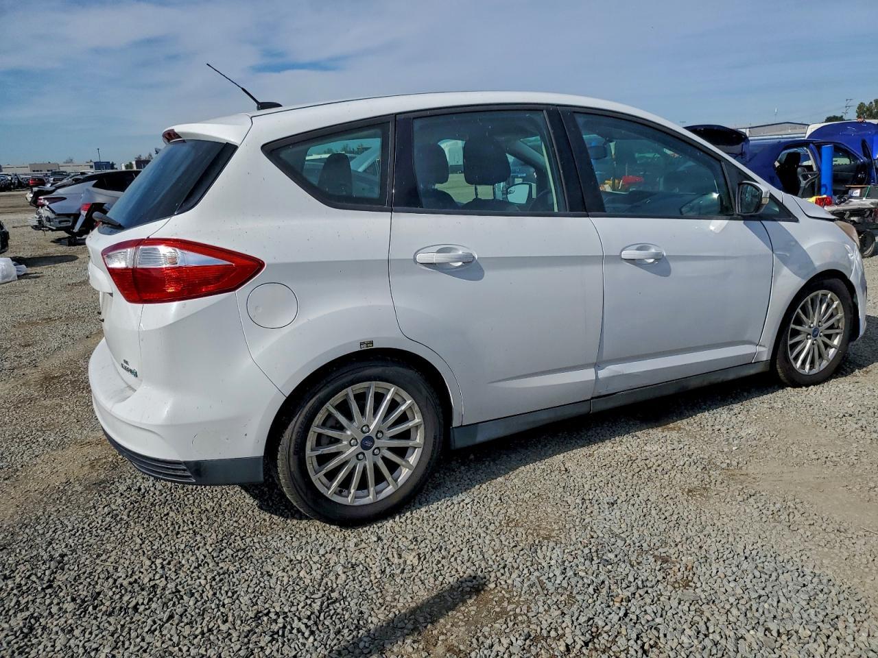 2015 Ford C-Max Se - Фото 3