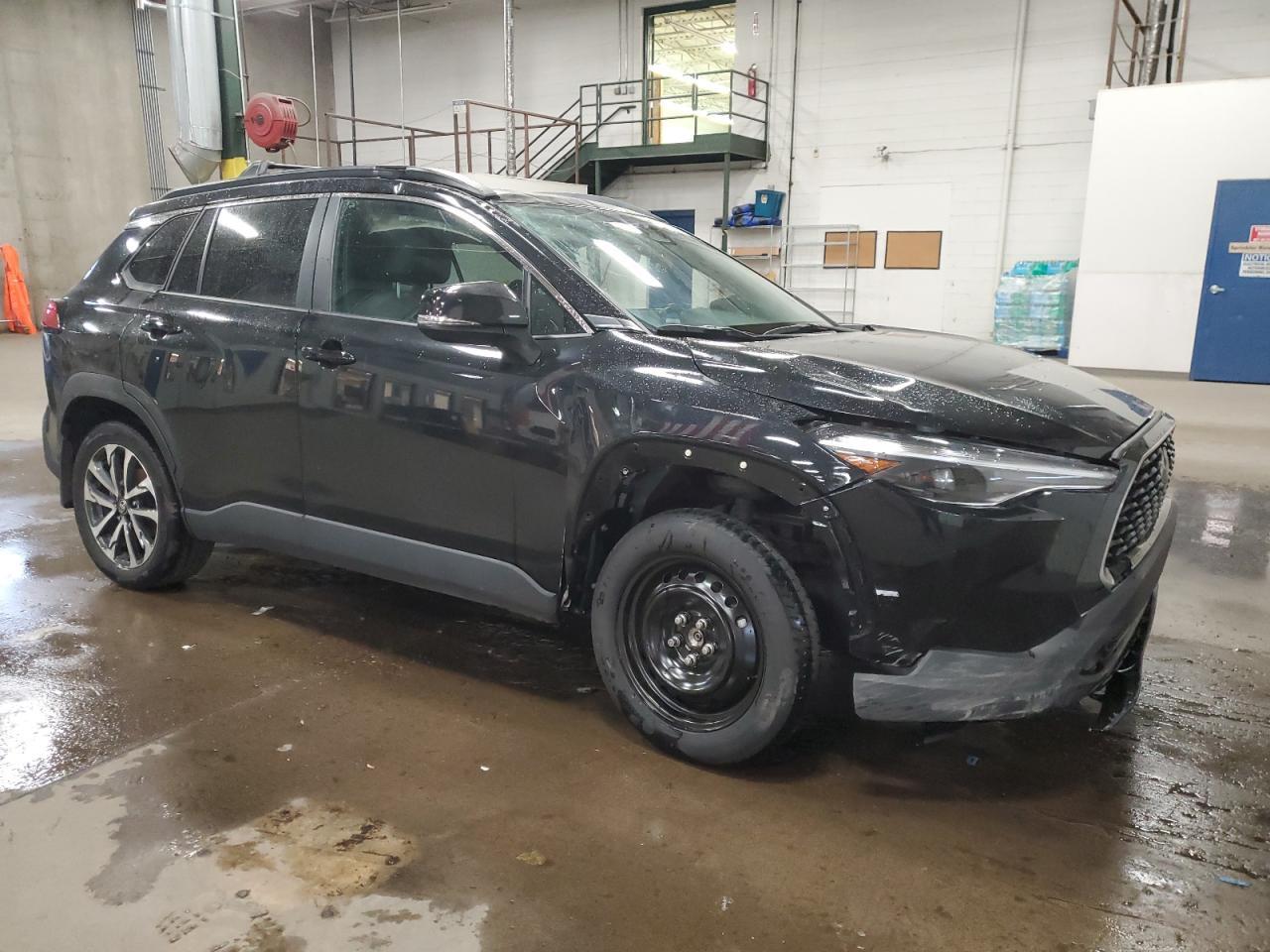 2024 Toyota Corolla Cross Xle - Image 4