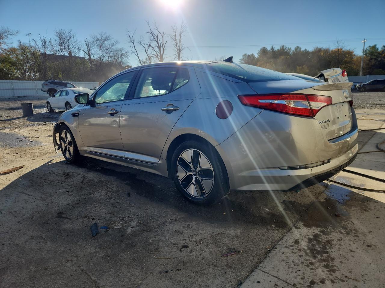 2013 Kia Optima Hybrid - Image 2