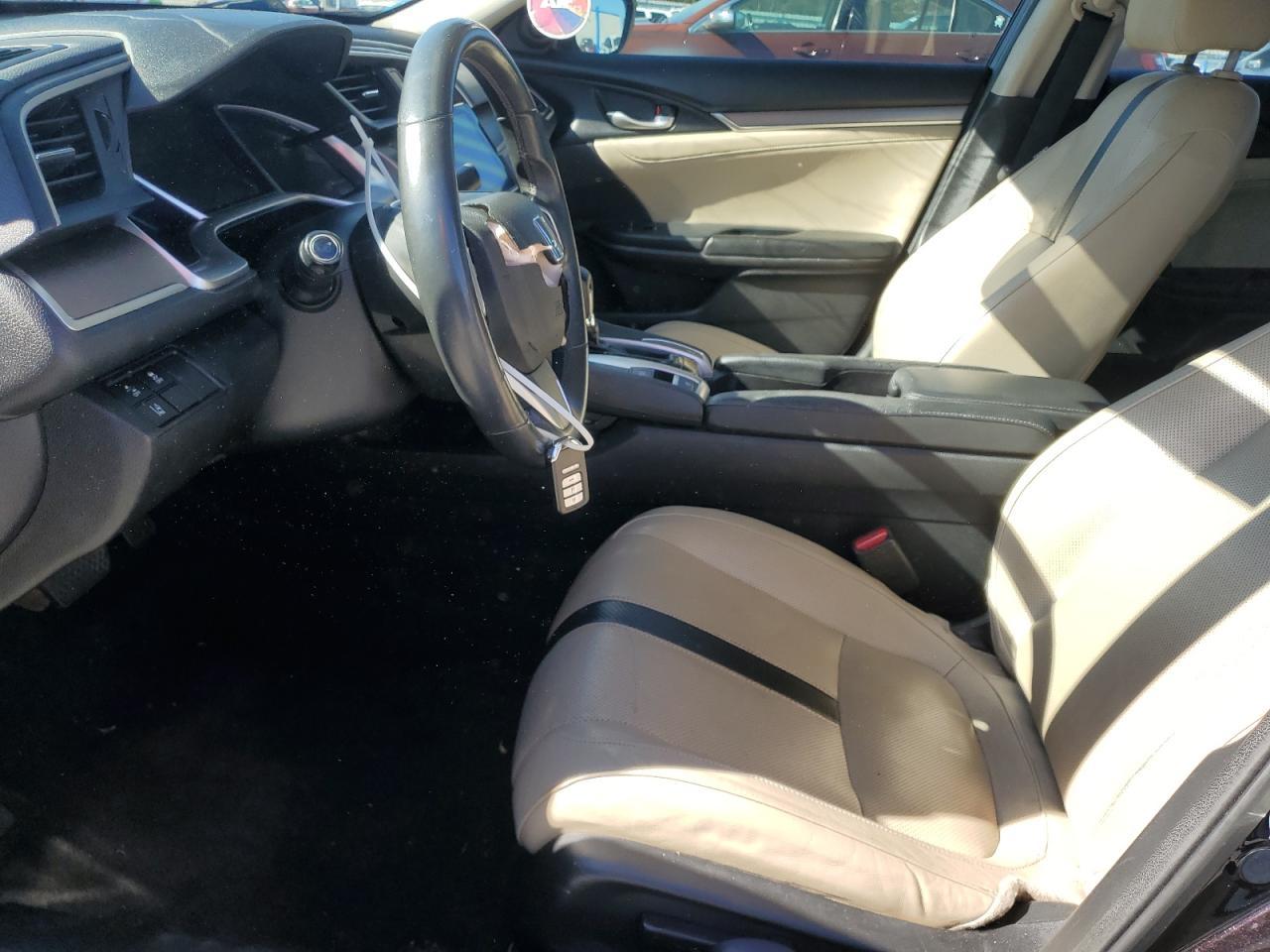 2016 Honda Civic Touring - Фото 7