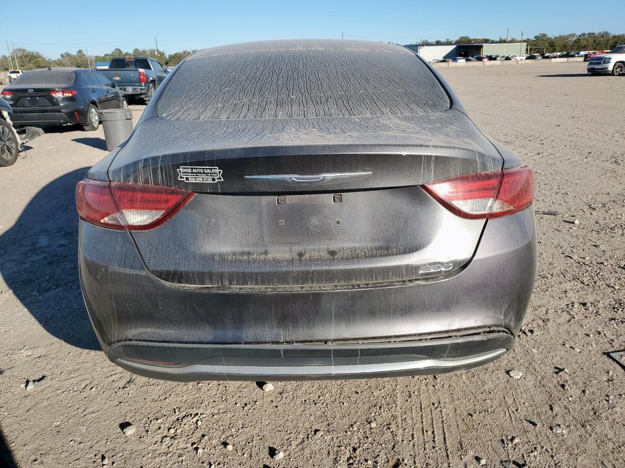 2015 Chrysler 200 Limited - Image 6