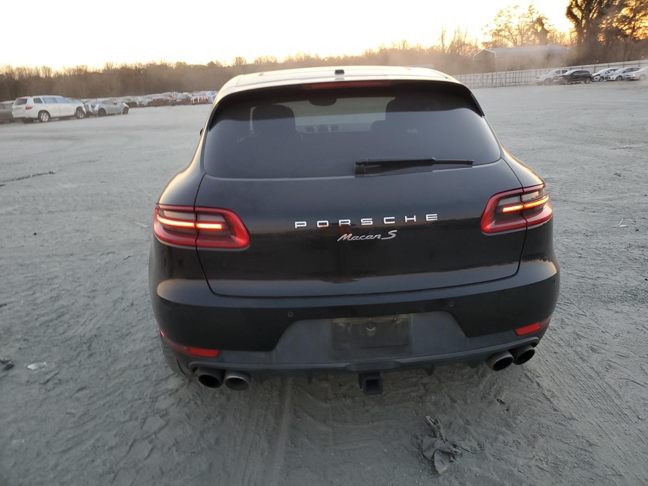 2017 Porsche Macan S - Image 6