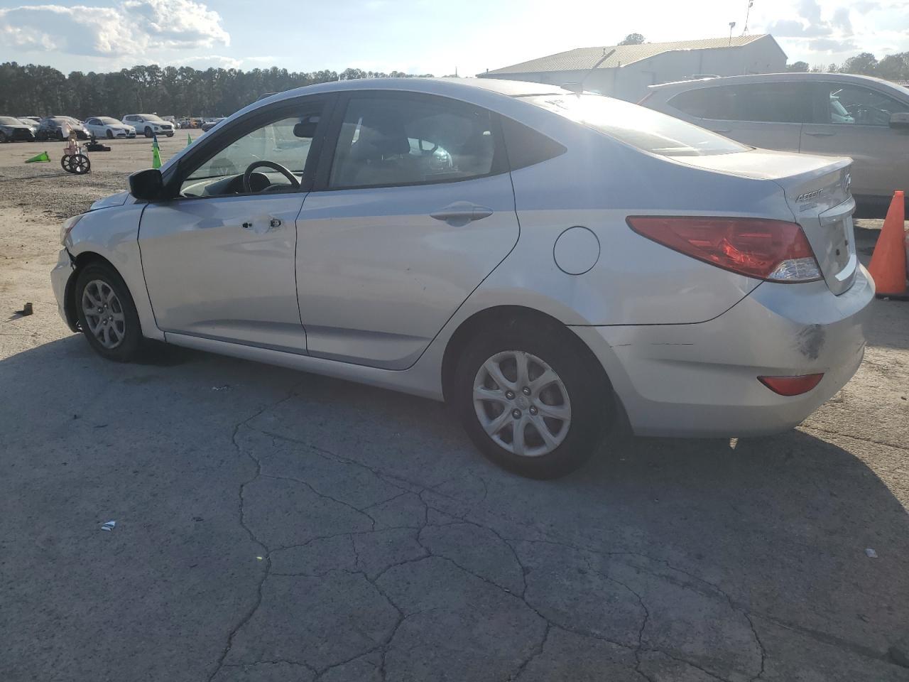 2012 Hyun Accent Gls - Image 2