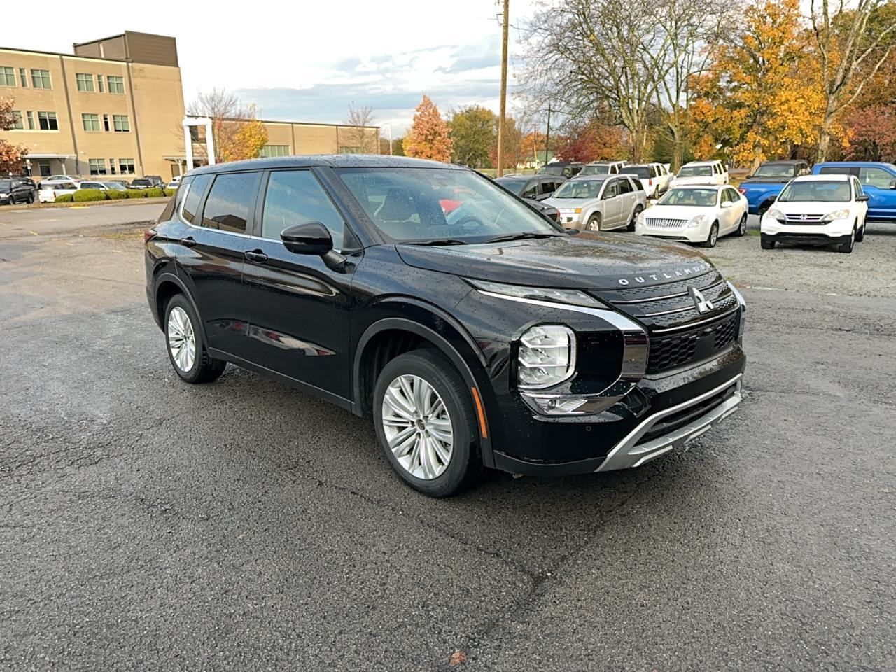 2023 Mitsubishi Outlander Se