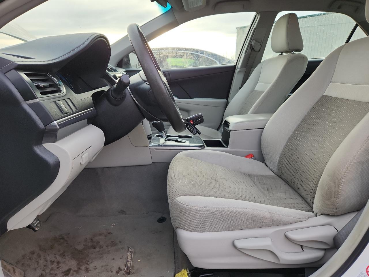 2014 Toyota Camry Hybrid - Фото 7