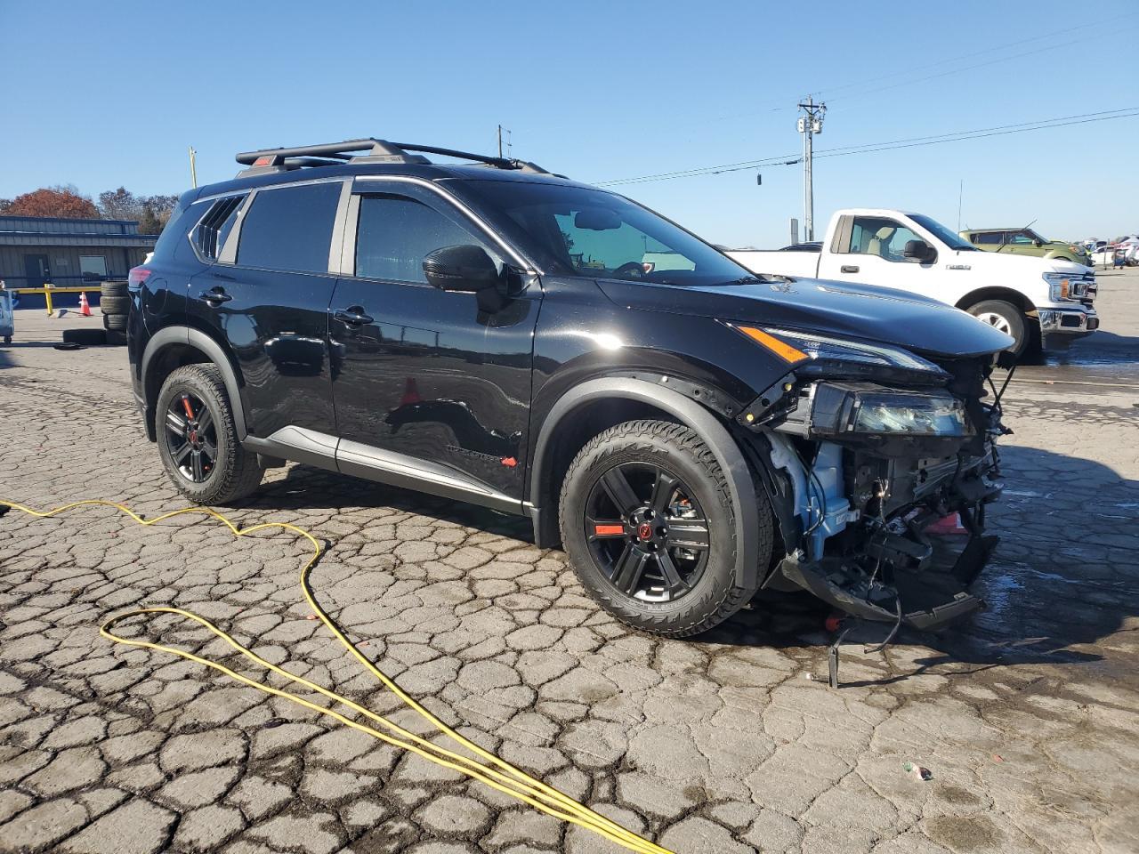 2025 Nissan Rogue Rock Creek - Image 4