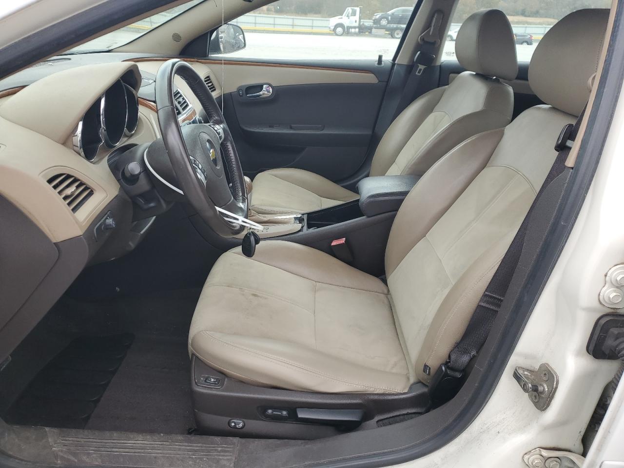 2011 Chevrolet Malibu 2Lt - Image 7