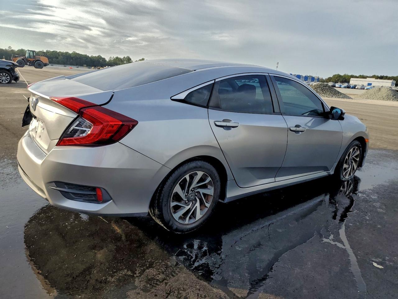 2016 Honda Civic Ex - Фото 3