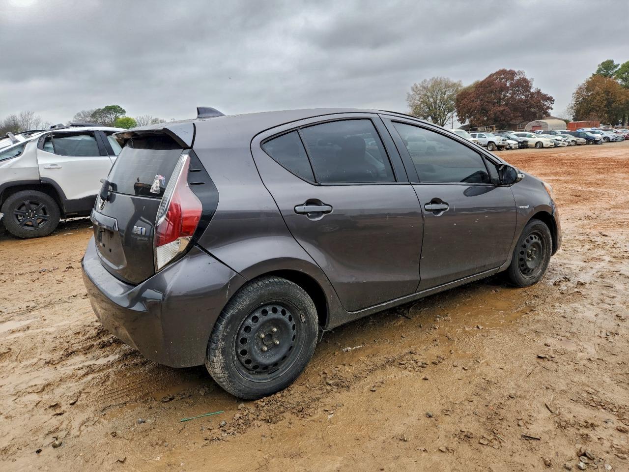 2015 Toyota Prius C - Фото 3