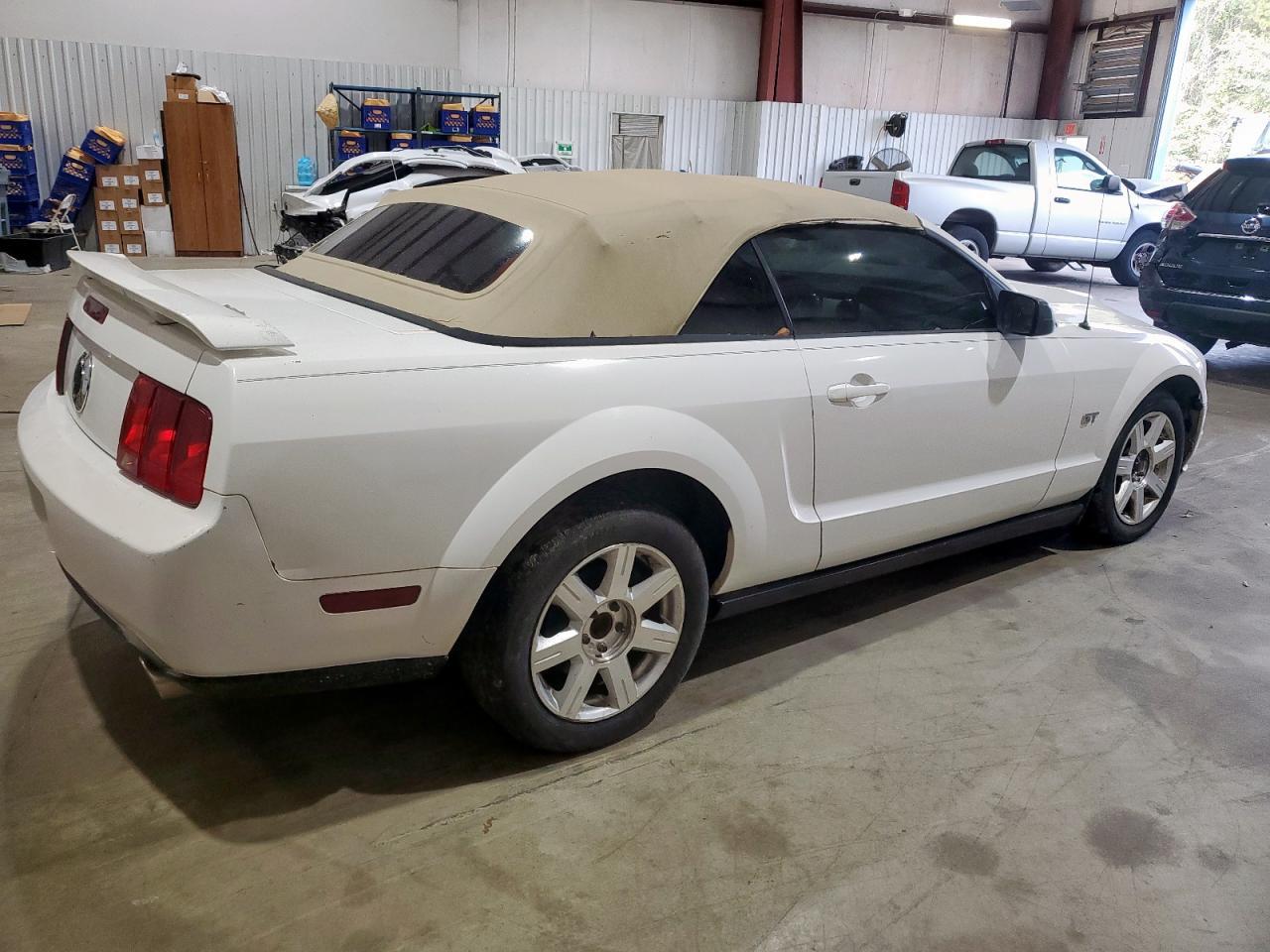 2007 Ford Mustang Gt - Фото 3