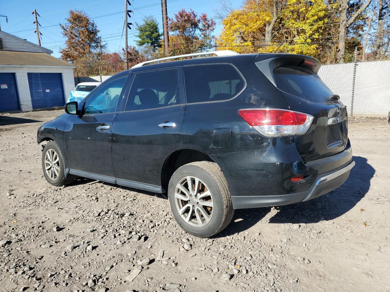 2016 Nissan Pathfinder S - Фото 2