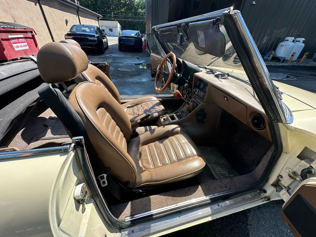 1982 Alfa Romeo Veloce 2000 Spider - Фото 5