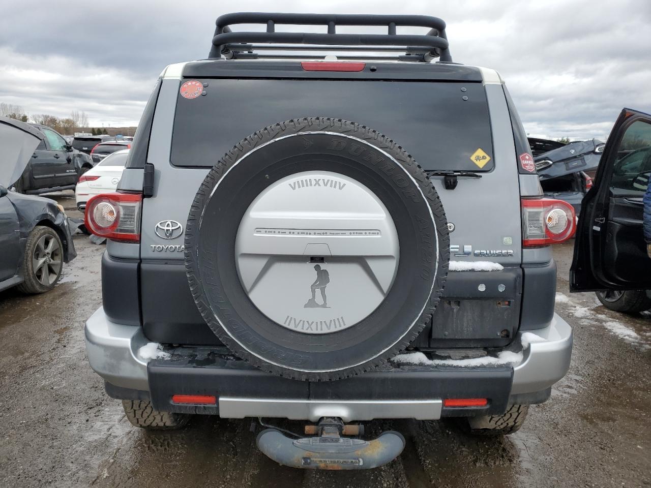 2014 Toyota Fj Cruiser - Фото 6