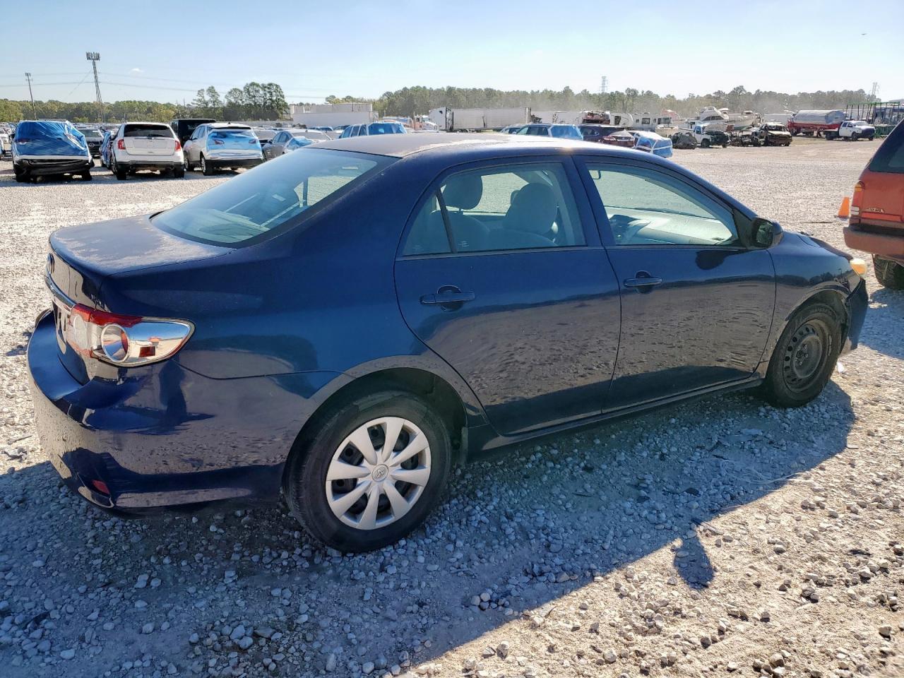 2012 Toyota Corolla L - Фото 3