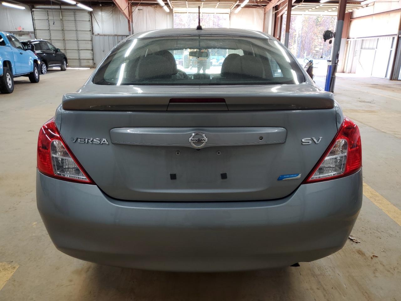 2014 Nissan Versa S - Image 6