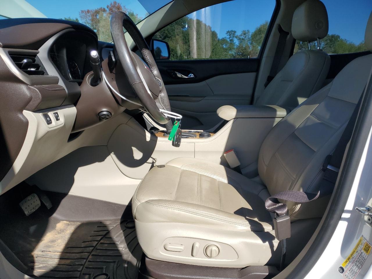 2017 GMC Acadia Denali - Фото 7