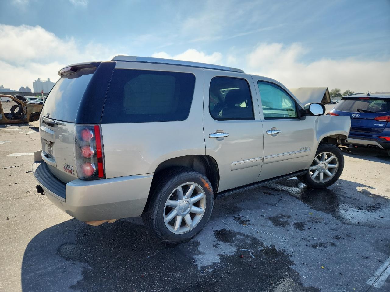 2013 GMC Yukon Denali - Фото 3