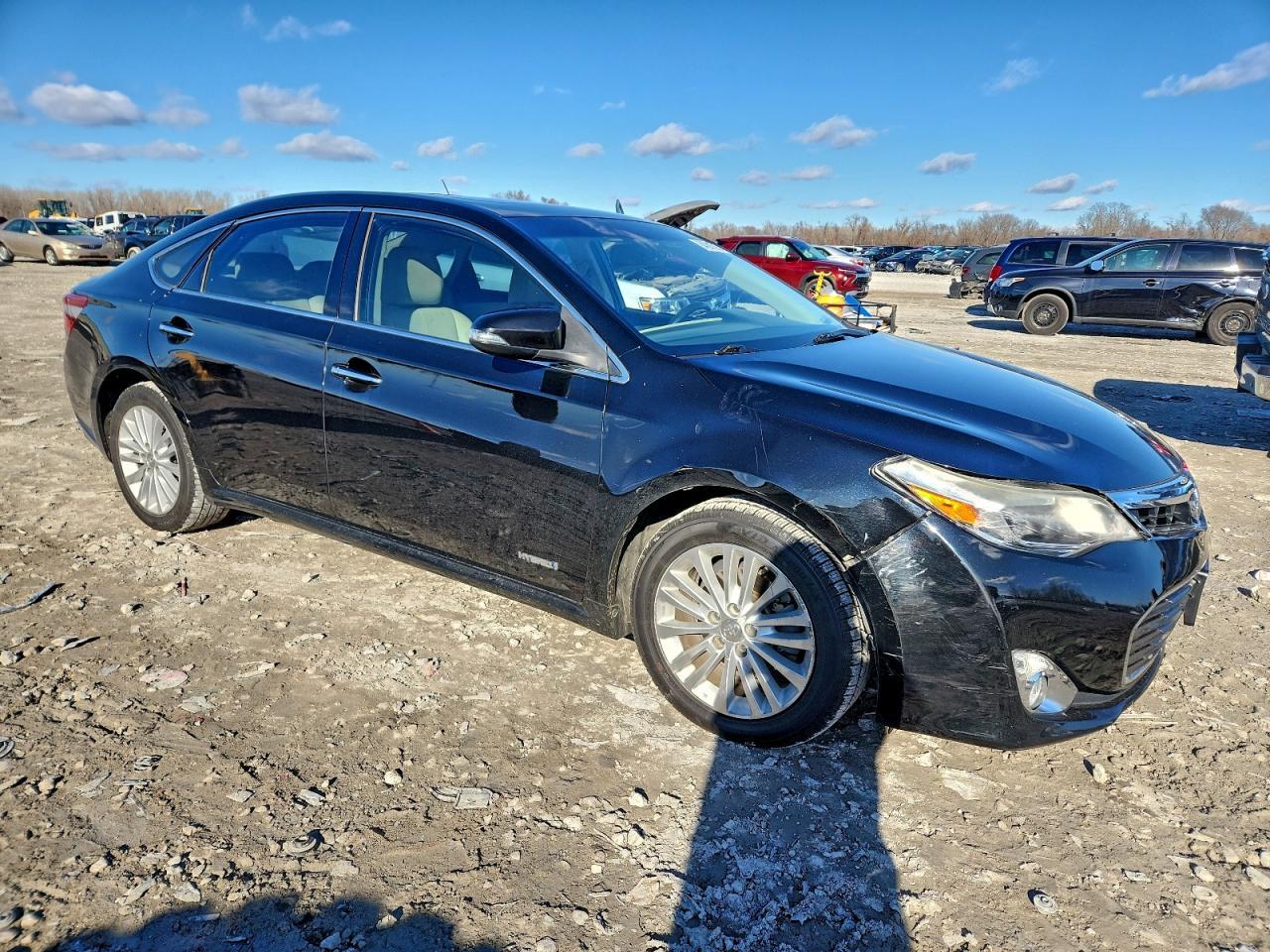 2013 Toyota Avalon Hybrid - Image 4