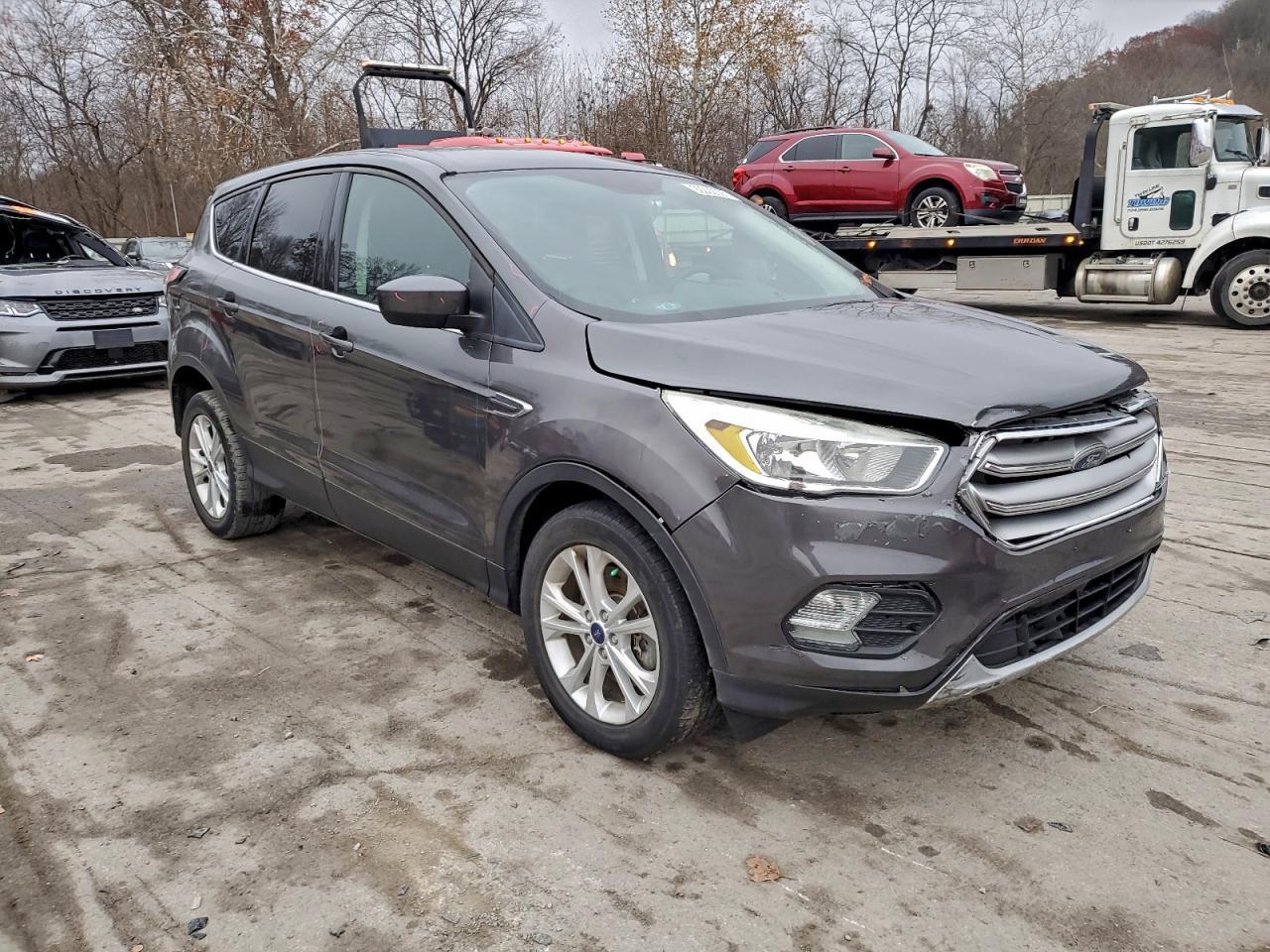 2017 Ford Escape Se - Фото 4