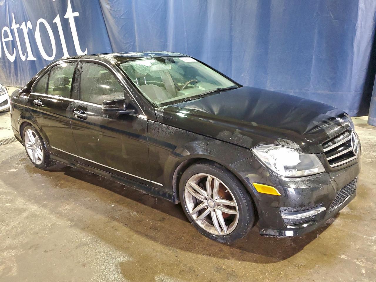 2014 Mercedes-Benz C 250 - Фото 4