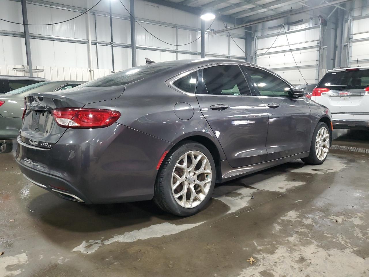 2015 Chrysler 200 C - Фото 3