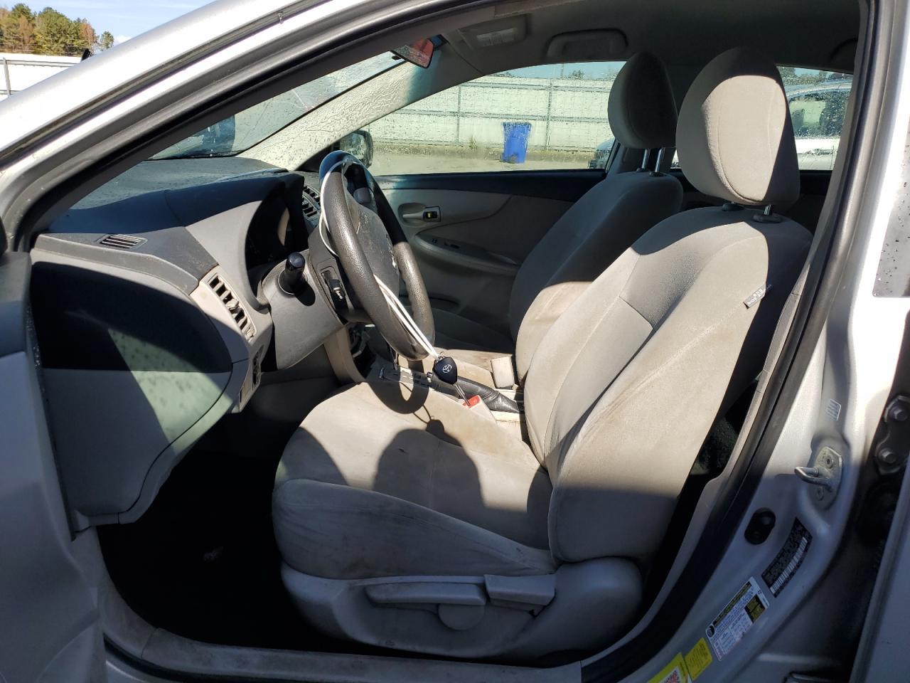 2013 Toyota Corolla Base - Фото 7