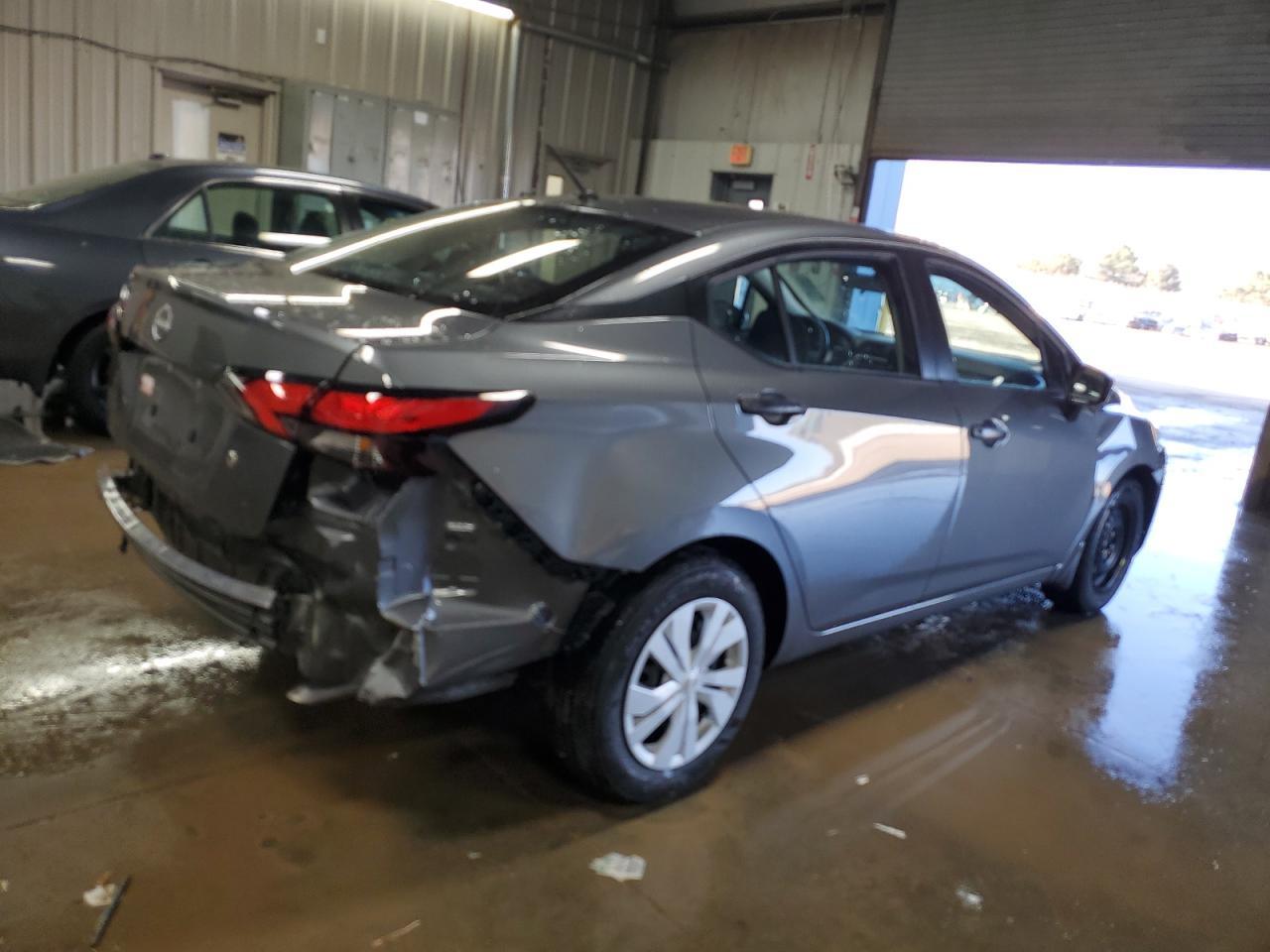 2025 Nissan Versa S - Фото 3