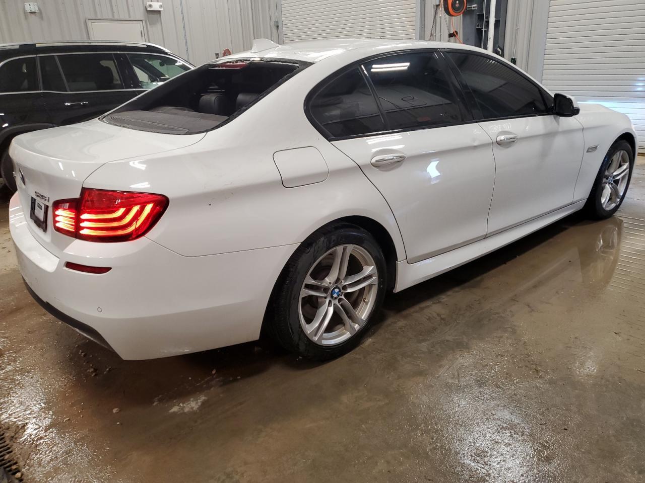 2016 BMW 528 Xi - Фото 3