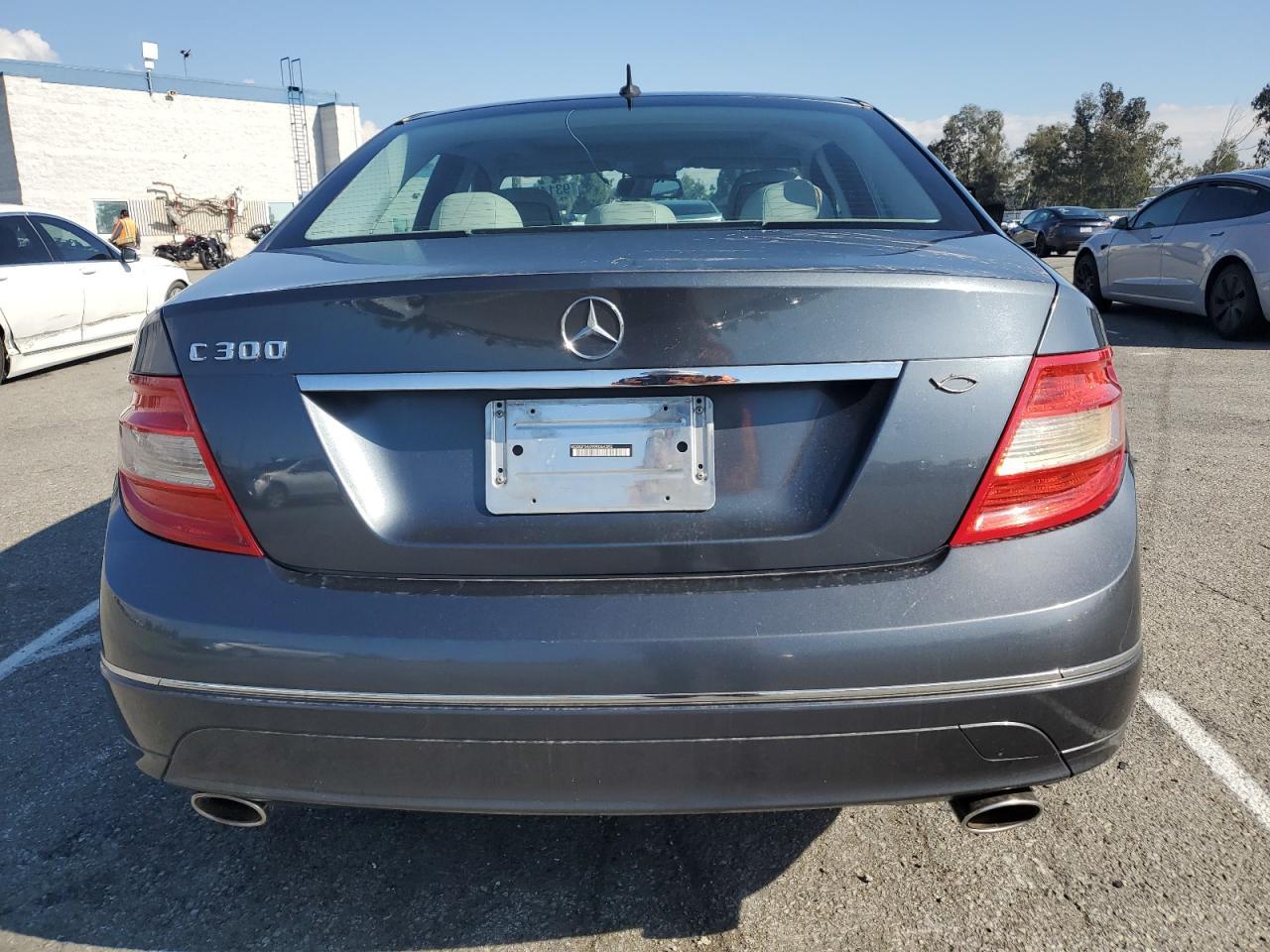 2009 Mercedes-Benz C 300 - Фото 6