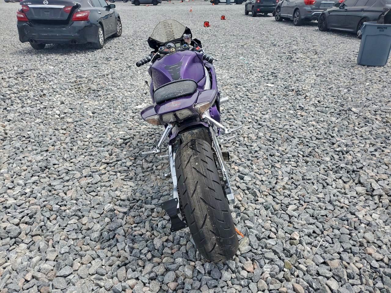 2007 Suzuki Gsx-R750 - Image 4