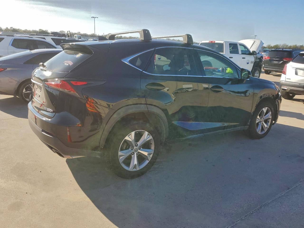 2017 Lexus Nx 200T Base - Фото 3