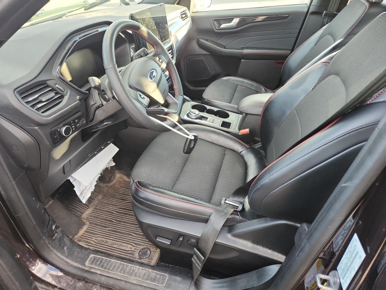 2023 Ford Escape St Line - Фото 7