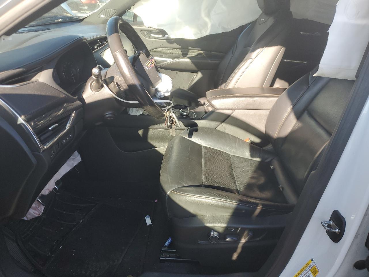 2022 Cadillac Xt4 Sport - Image 7