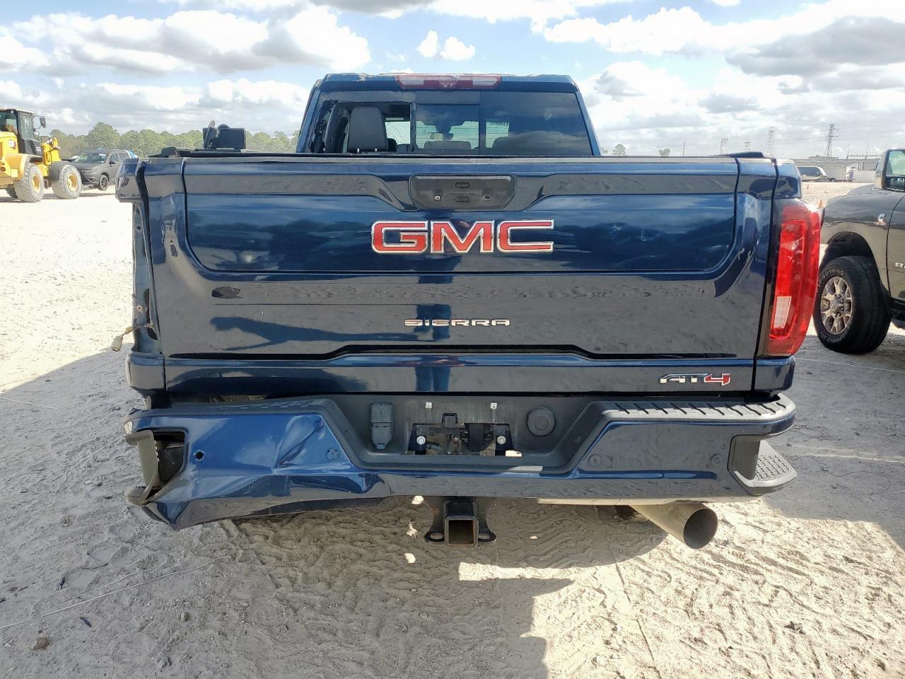 2022 GMC Sierra K2500 At4 - Фото 6