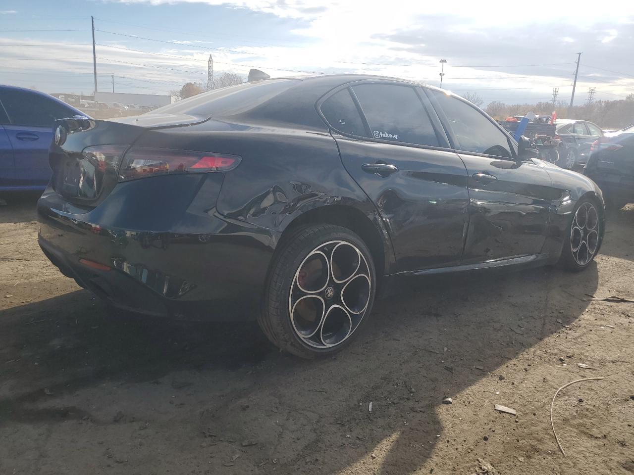 2024 Alfa Romeo Giulia Ti - Фото 3