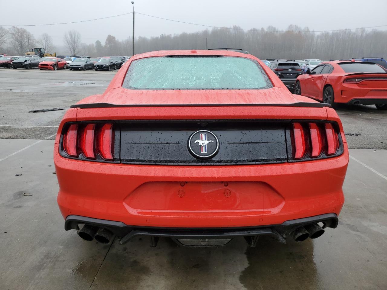 2020 Ford Mustang - Фото 6