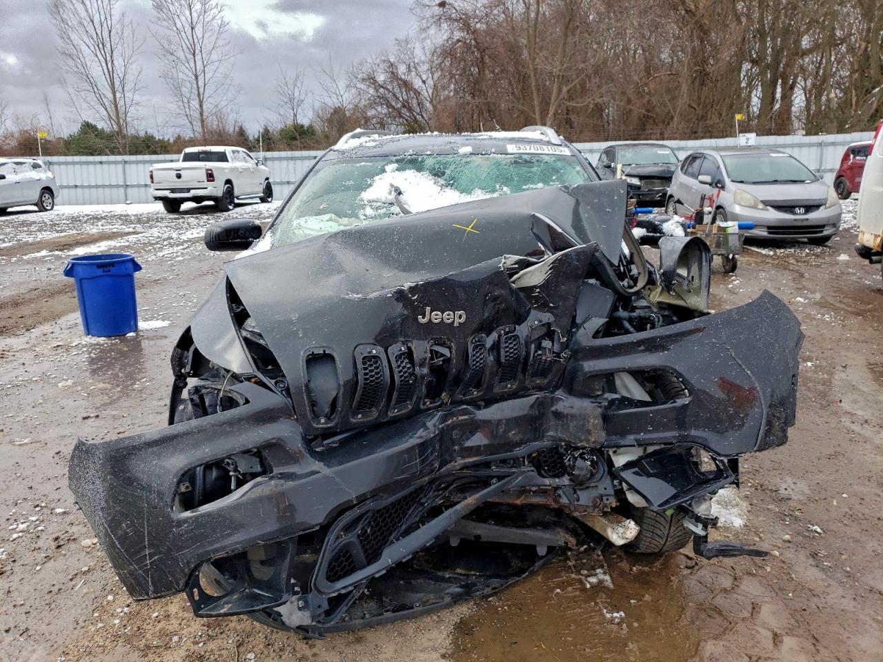2016 Jeep Cherokee Sport - Фото 5