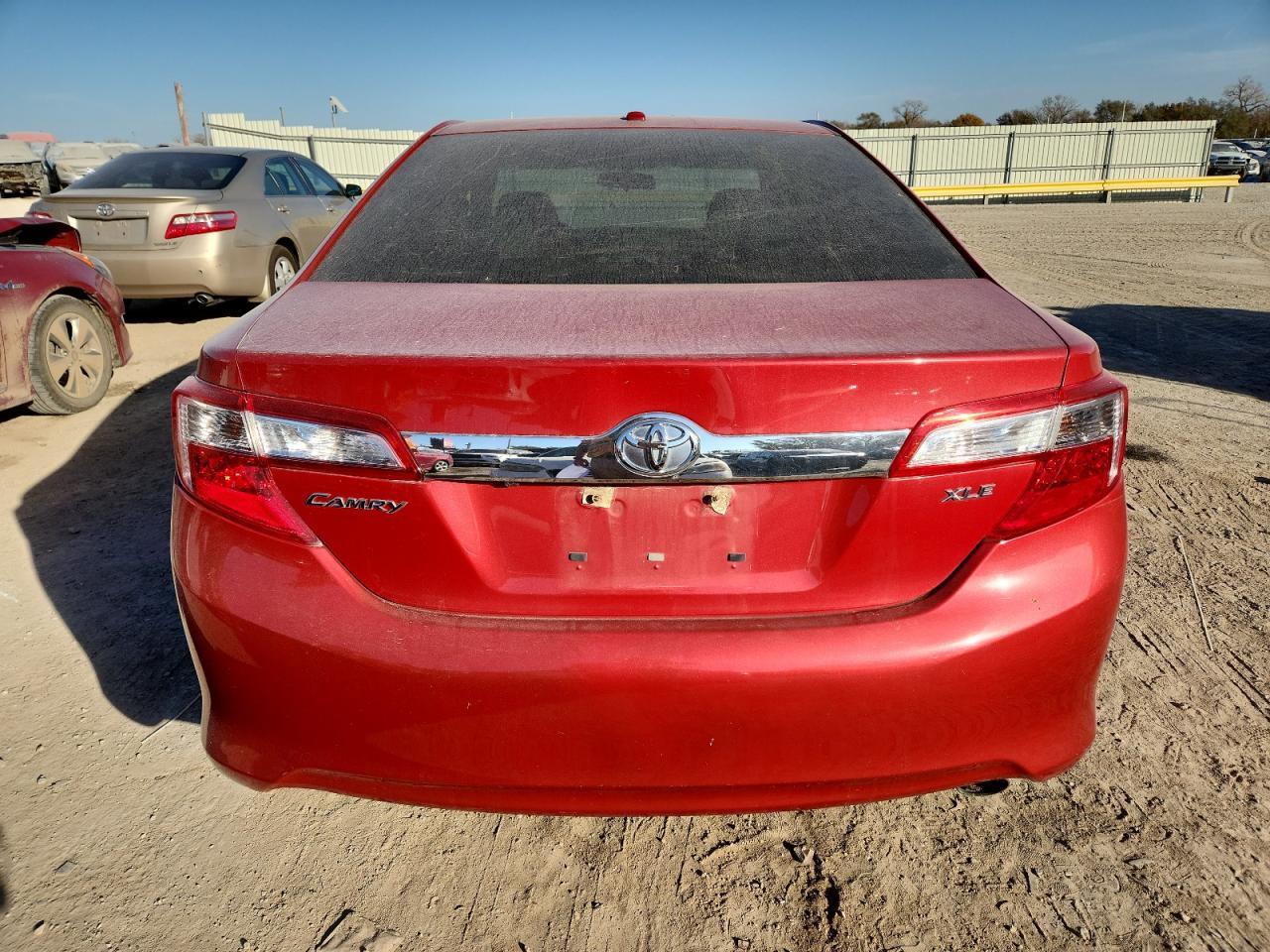2014 Toyota Camry - Фото 6
