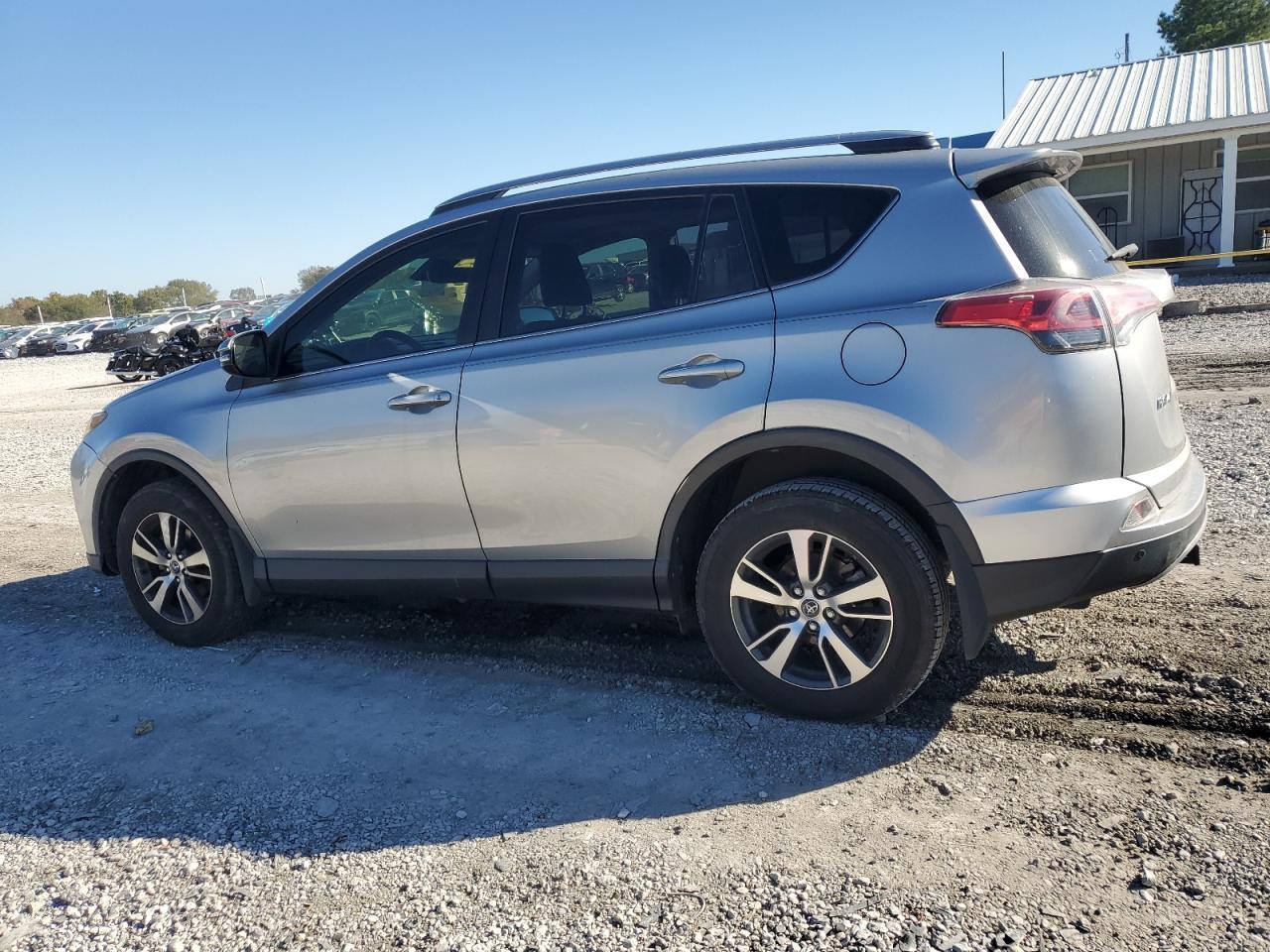 2018 Toyota Rav4 Adventure - Фото 2