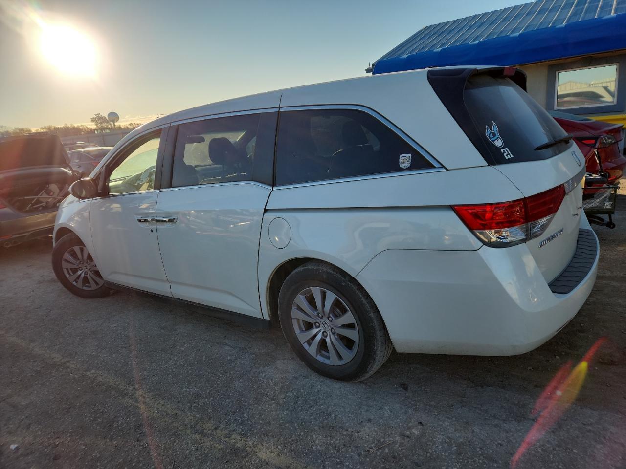 2016 Honda Odyssey Se - Image 2