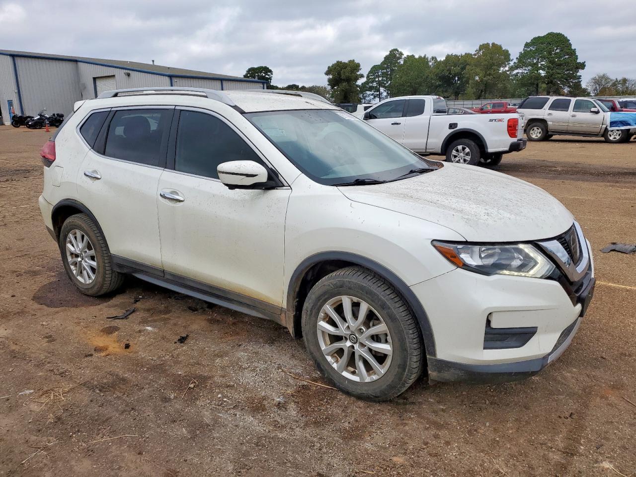 2017 Nissan Rogue S - Image 4