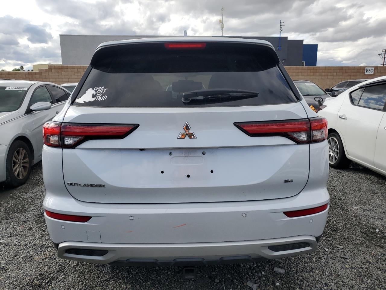 2022 Mitsubishi Outlander Se - Image 6
